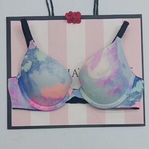PINK Victoria's Secret Pastel Push-Up Wear Everywhere Pigeonnant Size32AA